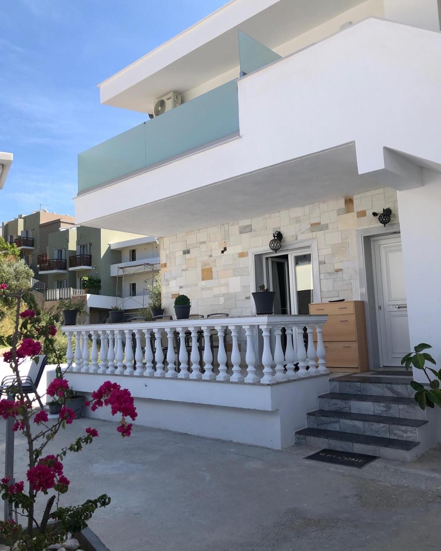 Fiosal Apartments 3 Skiathos Town Exterior photo