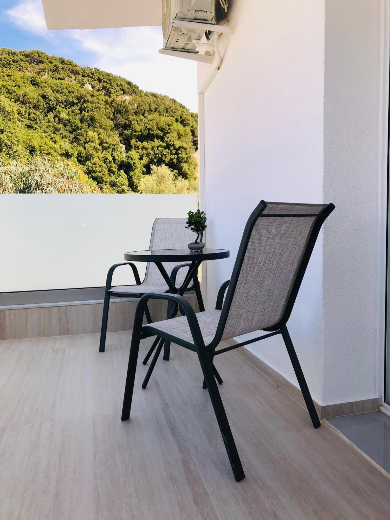 Fiosal Apartments 3 Skiathos Town Exterior photo